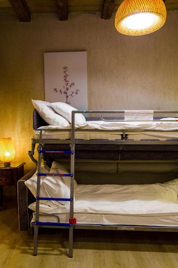 Blossom Rooms & Suite 韦里亚 外观 照片